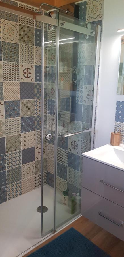 Cottage Combet Gîte Climatisé avec Jacuzzi Marsanne Esterno foto